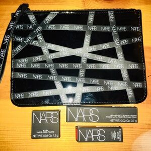 NEW Nars 3-piece makeup gift set and makeup bag